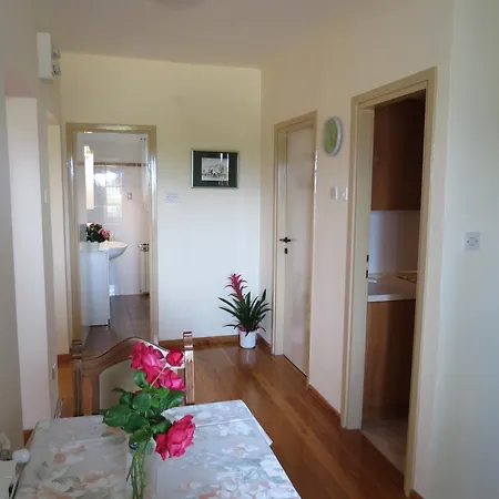 Ida Apartment